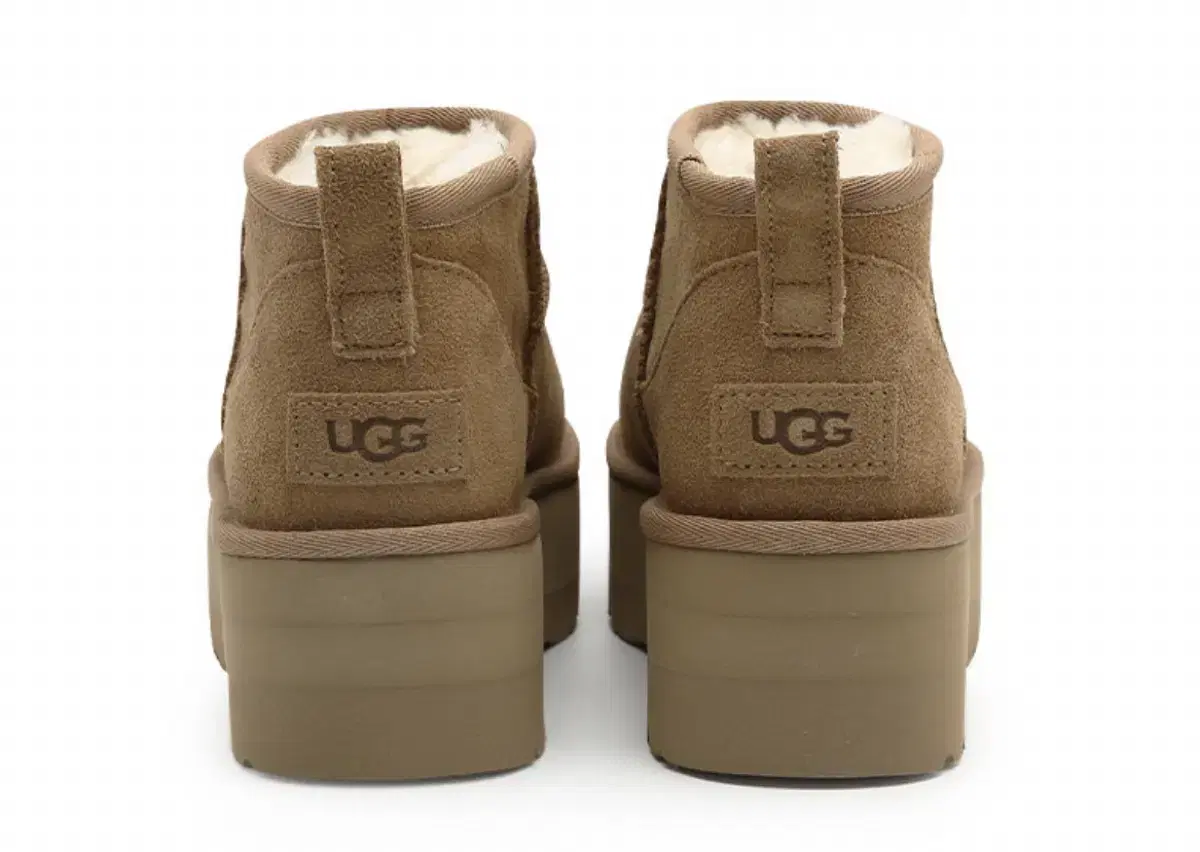 새상품 ugg 플랫폼 미니 us6